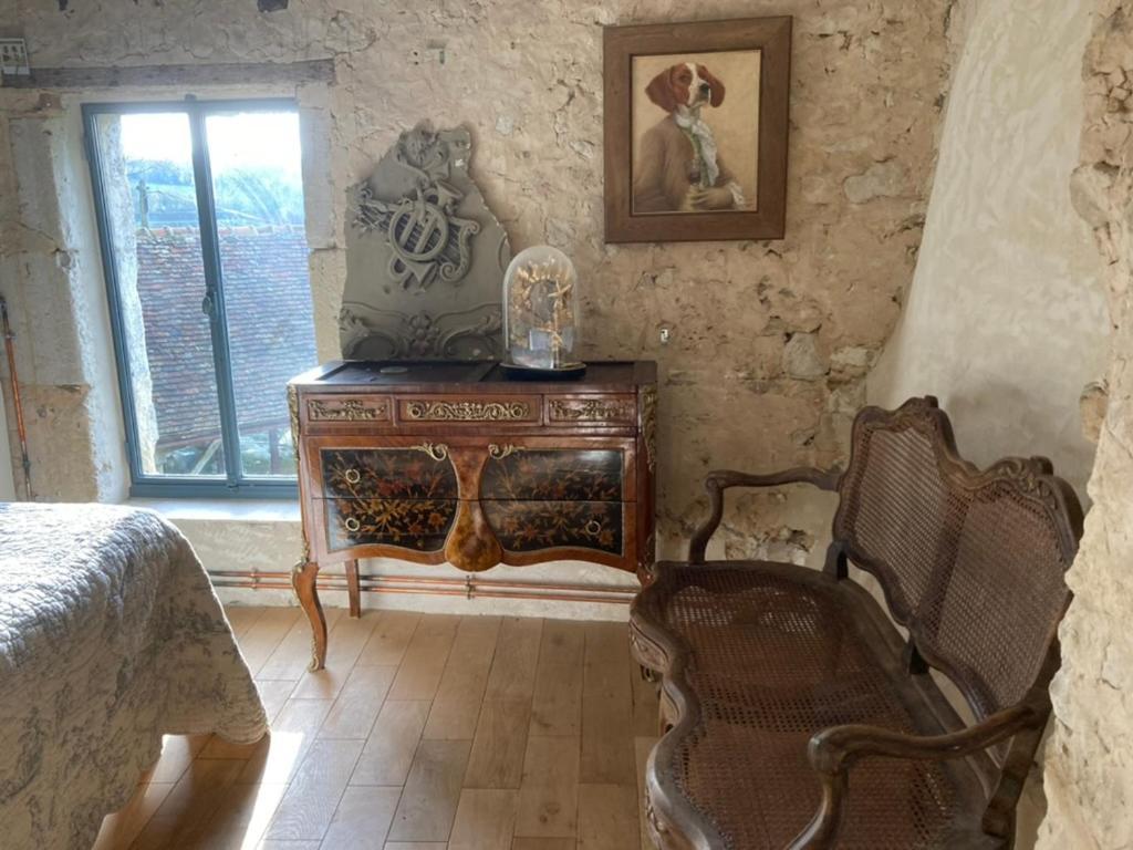 Perche King'S Bedroom In Maison Nomade Chic Cour-Maugis-sur-Huisne Eksteriør billede